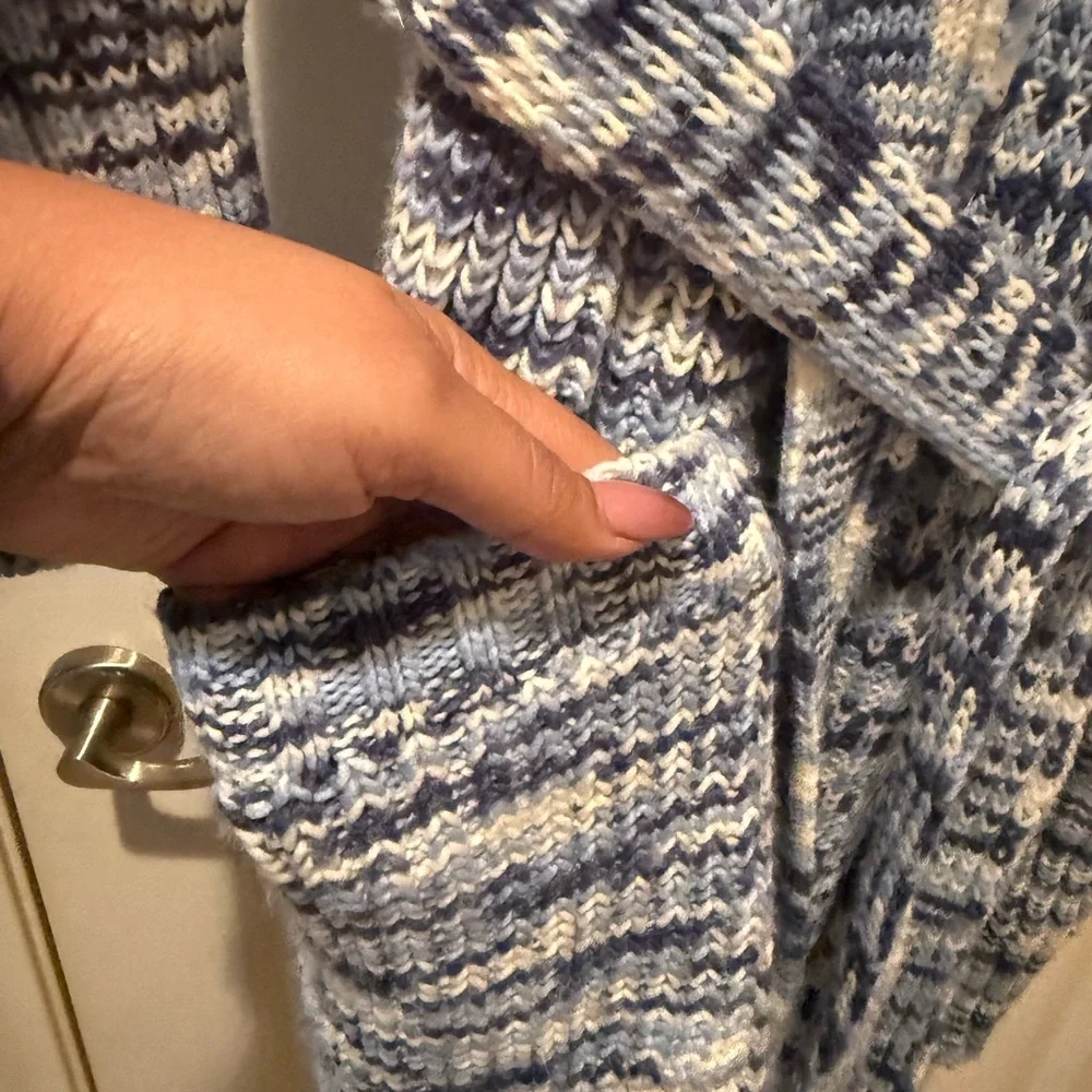 STAUD Blue and White Heavy Knit Sweater Sz XS pockets tie belt - Picture 6 of 9